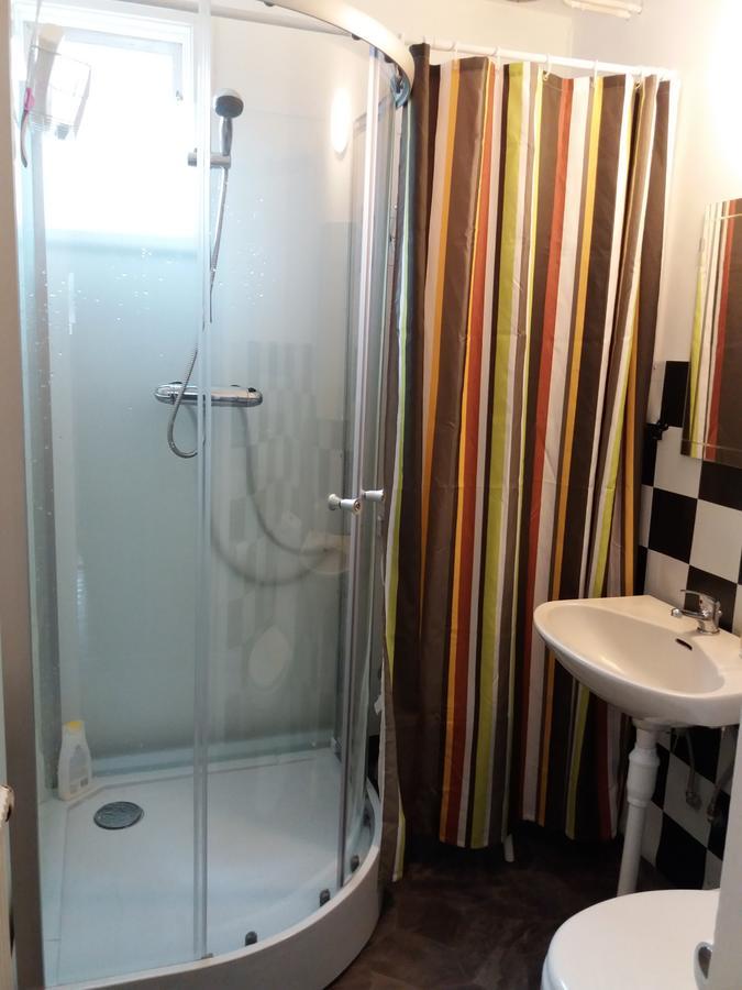 Myb&B & Guesthouse Lonneberga-Silverdalen ภายนอก รูปภาพ