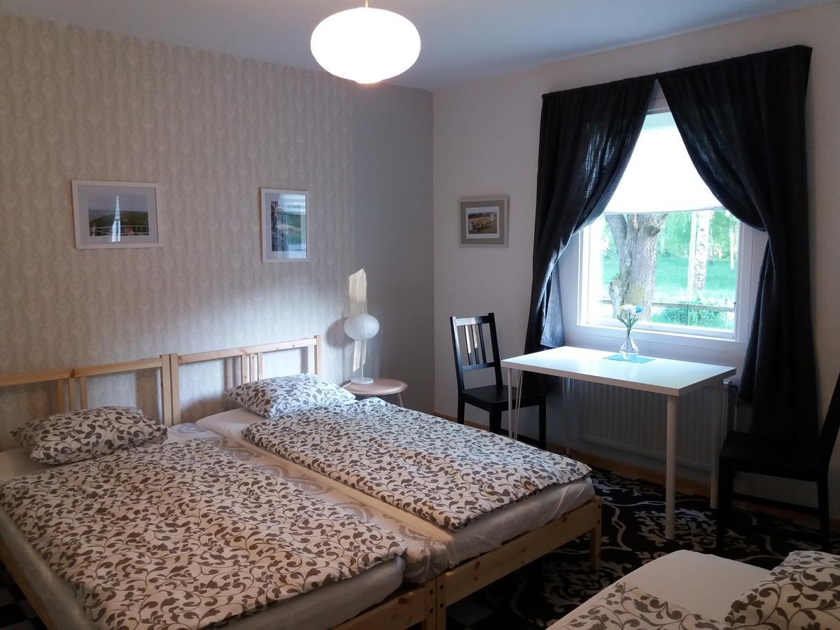 Myb&B & Guesthouse Lonneberga-Silverdalen ภายนอก รูปภาพ