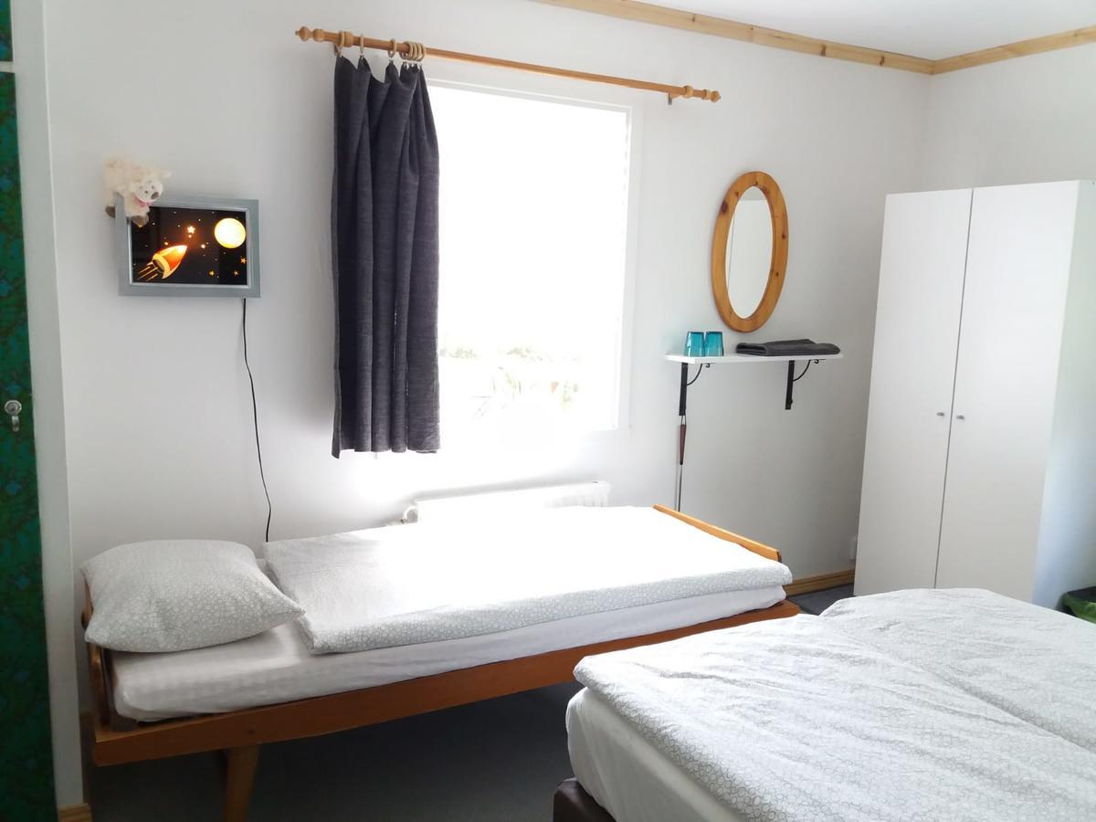 Myb&B & Guesthouse Lonneberga-Silverdalen ภายนอก รูปภาพ